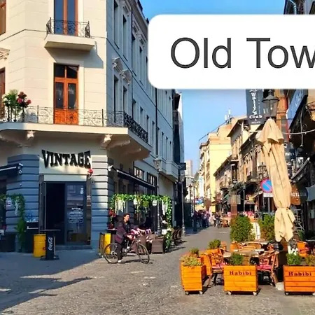 Stylish Monochrome Calea Victoriei