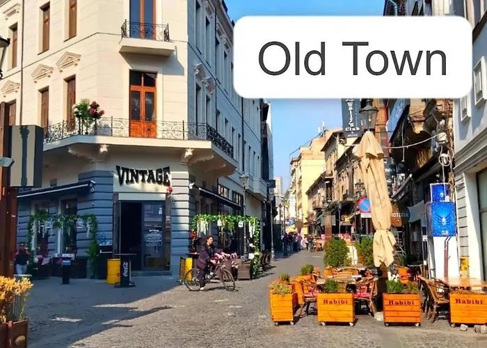 Stylish Monochrome Calea Victoriei